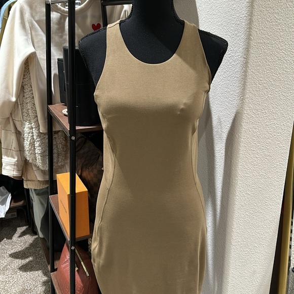 Lululemon Slim-Fit Above-Knee Dress - 4 - Artifact - Picture 4 of 4